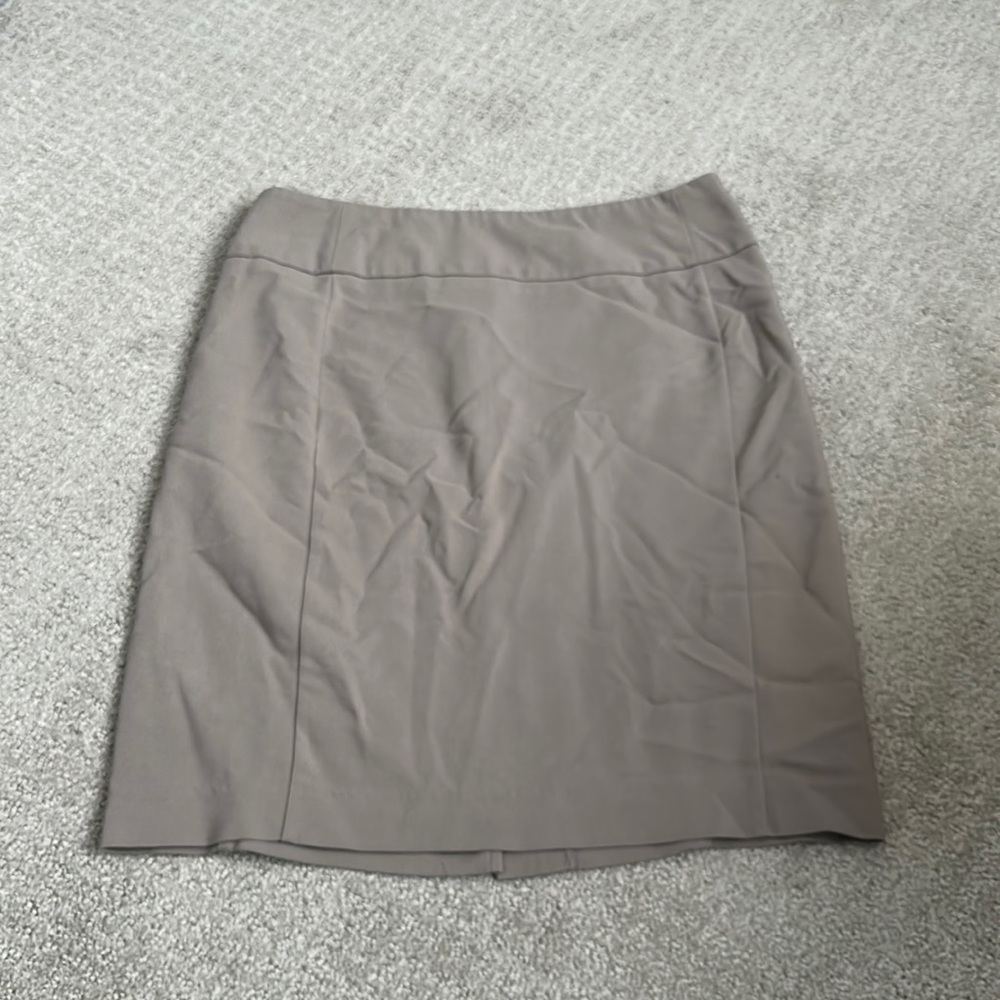 Apt 9, size 4 business kaki skirt
